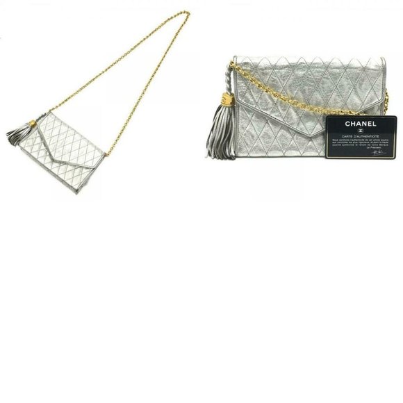 Authentic CHANEL Quilted Matelasse Fringe Chain Po - Picture 4 of 11